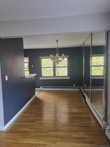 5 Adelaide Street B2D1, Floral Park, NY 11001