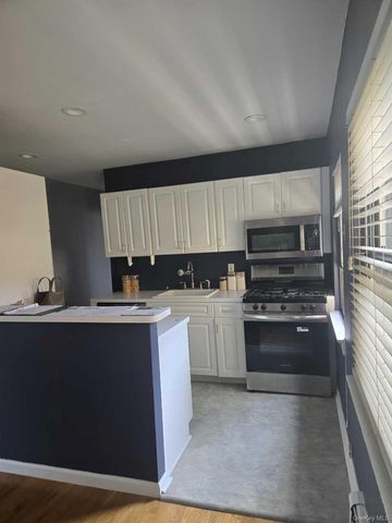 5 Adelaide Street B2D1, Floral Park, NY 11001