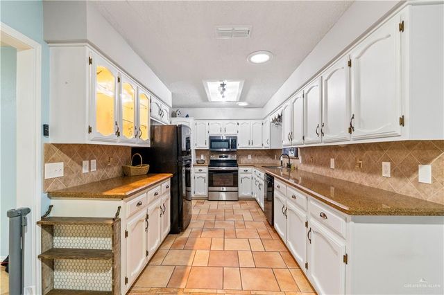 1908 Kennedy Street, Mission, TX 78572