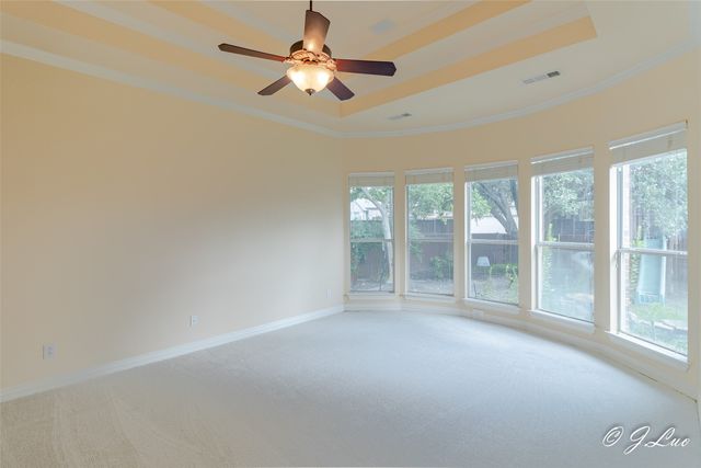 1053 Sir Lancelot Circle, Lewisville, TX 75056