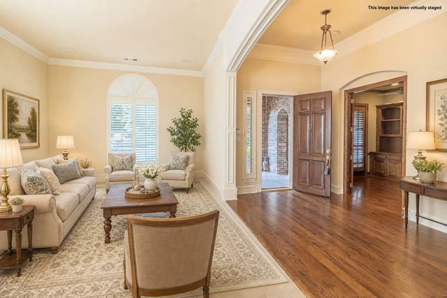 1053 Sir Lancelot Circle, Lewisville, TX 75056