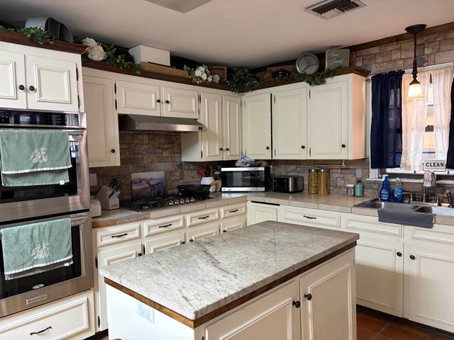 1501 Sixth St, Morgan City, LA 70380