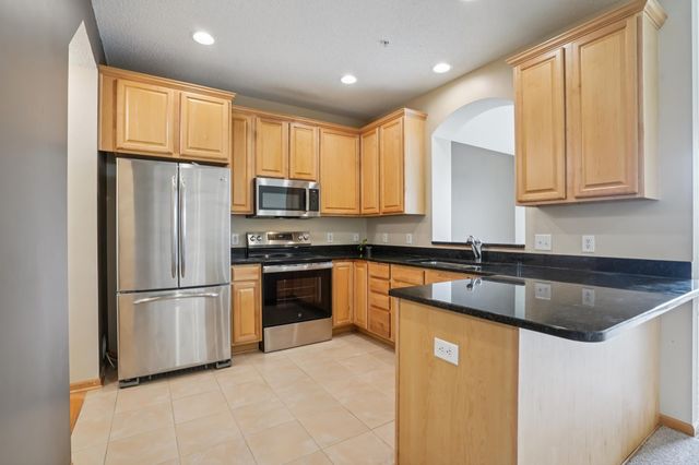 7526 Parkridge Place, Savage, MN 55378