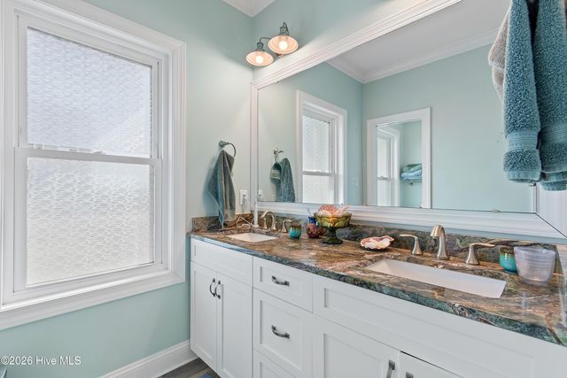 177 Atkinson Road, Surf City, NC 28445
