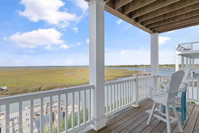 177 Atkinson Road, Surf City, NC 28445