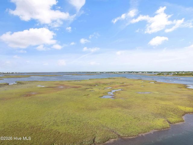 177 Atkinson Road, Surf City, NC 28445