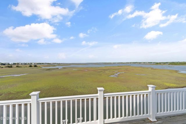 177 Atkinson Road, Surf City, NC 28445