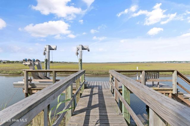 177 Atkinson Road, Surf City, NC 28445