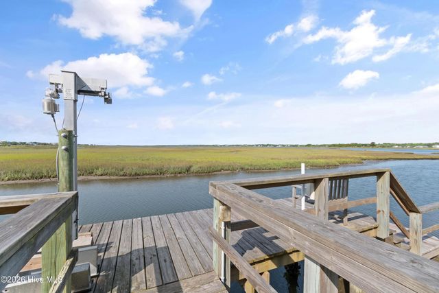 177 Atkinson Road, Surf City, NC 28445