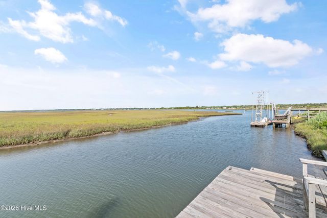177 Atkinson Road, Surf City, NC 28445