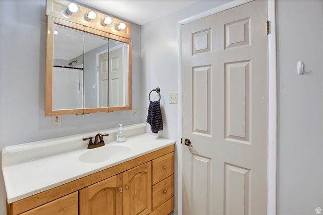 5342 S 2200 W, Roy, UT 84067