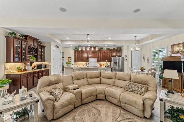 1104 N Boston Avenue, Deland, FL 32724