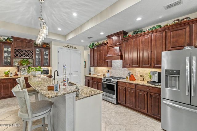 1104 N Boston Avenue, Deland, FL 32724
