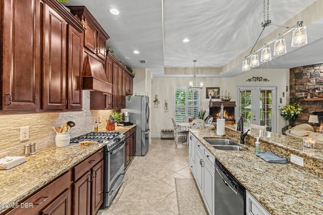 1104 N Boston Avenue, Deland, FL 32724