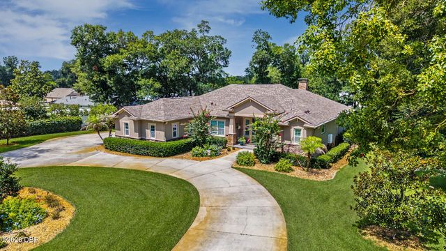 1104 N Boston Avenue, Deland, FL 32724