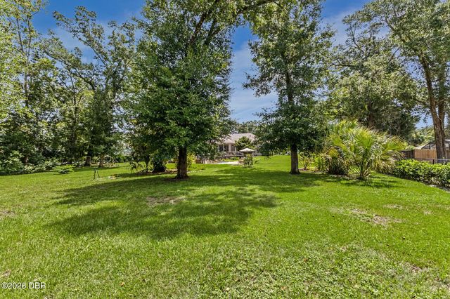 1104 N Boston Avenue, Deland, FL 32724