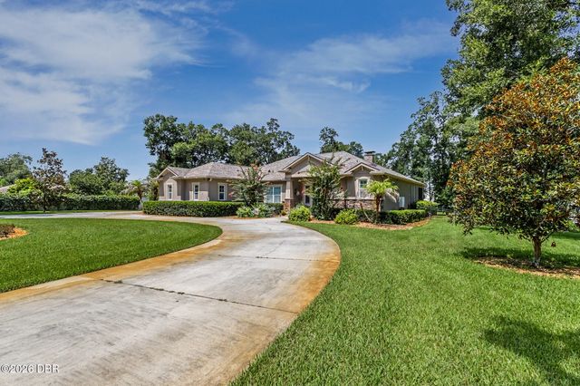 1104 N Boston Avenue, Deland, FL 32724