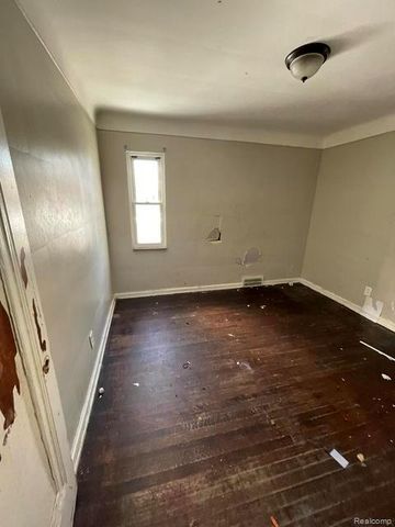 9205 Mckinney Street, Detroit, MI 48224