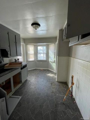 9205 Mckinney Street, Detroit, MI 48224