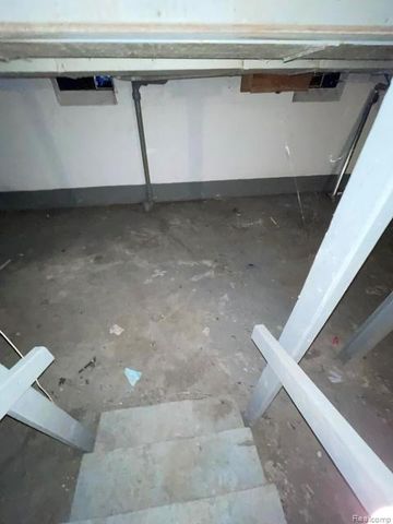 9205 Mckinney Street, Detroit, MI 48224