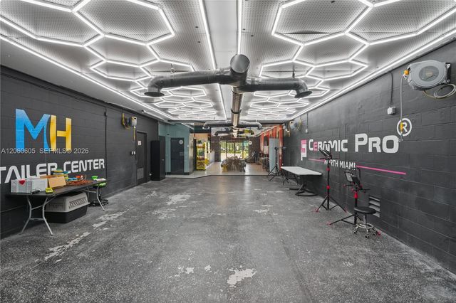 10705 Biscayne Boulevard, Miami, FL 33161