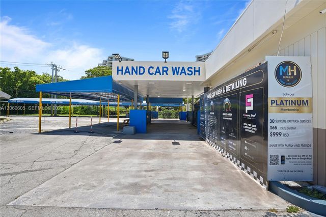10705 Biscayne Boulevard, Miami, FL 33161