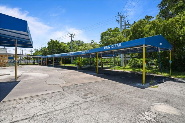 10705 Biscayne Boulevard, Miami, FL 33161