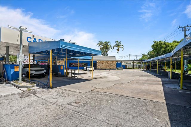 10705 Biscayne Boulevard, Miami, FL 33161