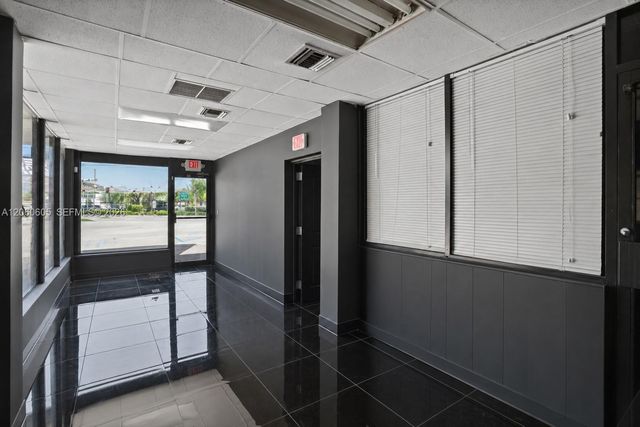 10705 Biscayne Boulevard, Miami, FL 33161