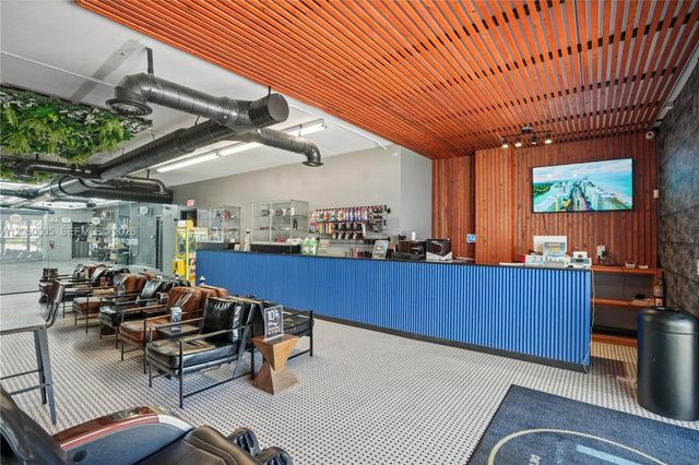 10705 Biscayne Boulevard, Miami, FL 33161