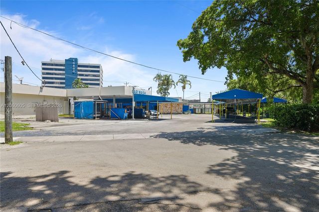 10705 Biscayne Boulevard, Miami, FL 33161
