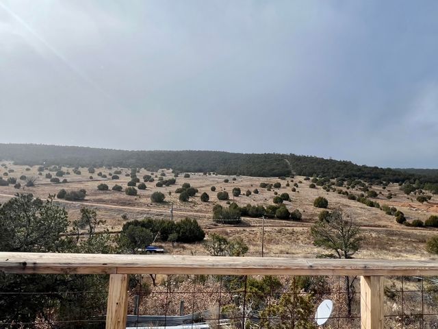 106 Mountain Valley Drive, Edgewood, NM 87015