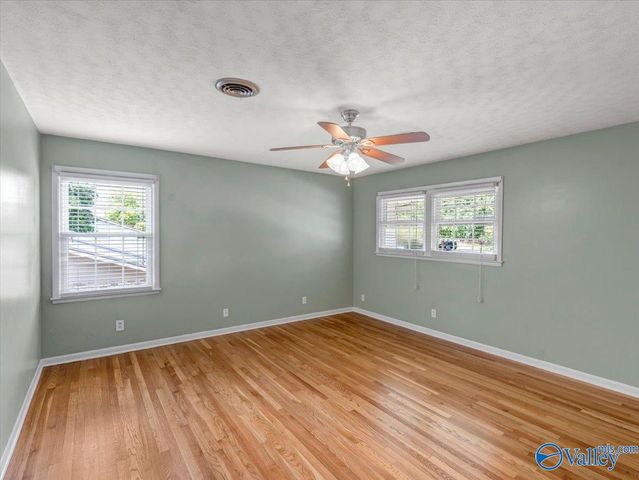 11414 Hillwood Drive SE, Huntsville, AL 35803