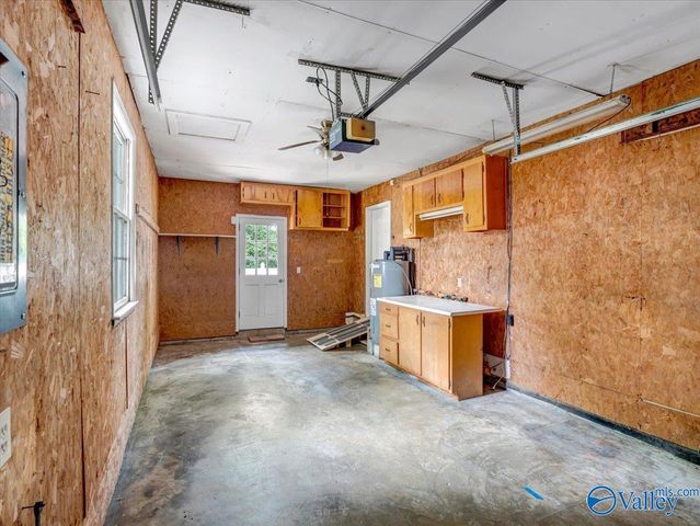 11414 Hillwood Drive SE, Huntsville, AL 35803