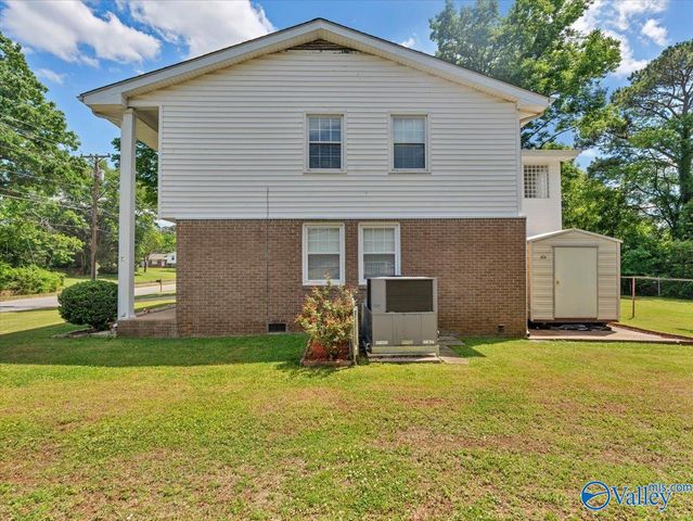 11414 Hillwood Drive SE, Huntsville, AL 35803