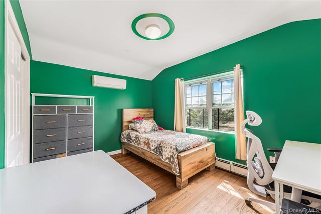 2515 Woodhull Avenue, Bronx, NY 10469