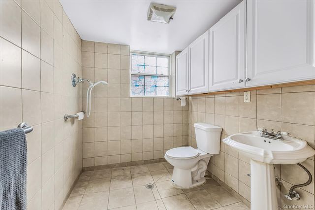 2515 Woodhull Avenue, Bronx, NY 10469