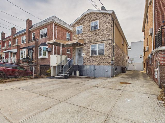 2515 Woodhull Avenue, Bronx, NY 10469
