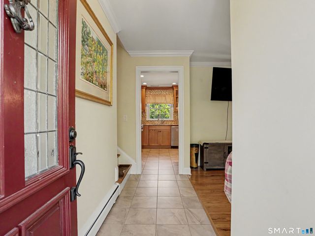 9 Junebar Lane, Norwalk, CT 06851