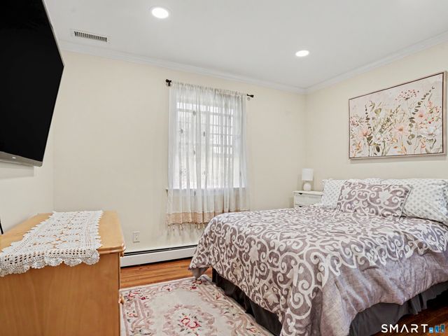 9 Junebar Lane, Norwalk, CT 06851