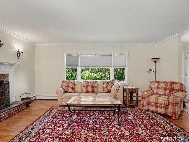 9 Junebar Lane, Norwalk, CT 06851