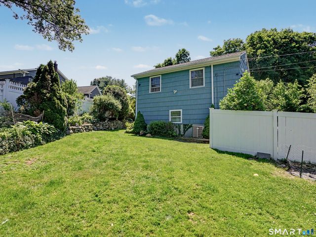 9 Junebar Lane, Norwalk, CT 06851