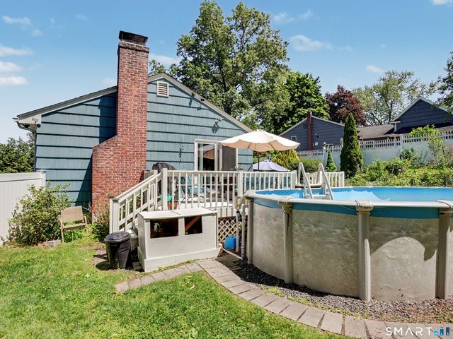 9 Junebar Lane, Norwalk, CT 06851