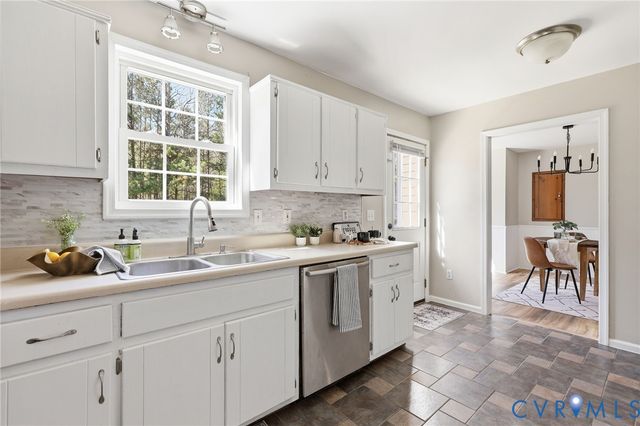 4946 Midway Rd, Dinwiddie, VA 23833