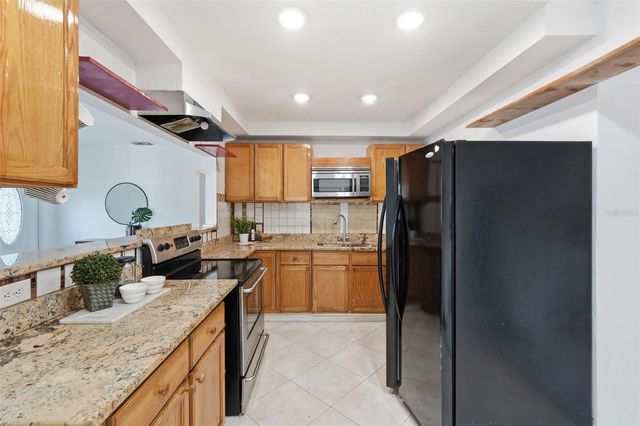 5702 78TH AVENUE N, Pinellas Park, FL 33781