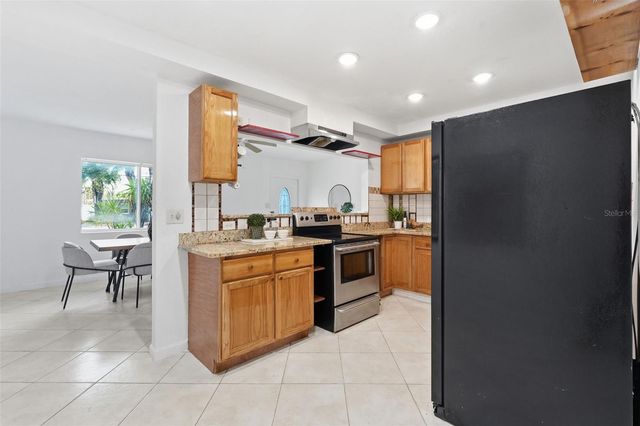 5702 78TH AVENUE N, Pinellas Park, FL 33781