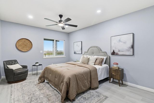 4705 Arboga Rd, Olivehurst, CA 95961