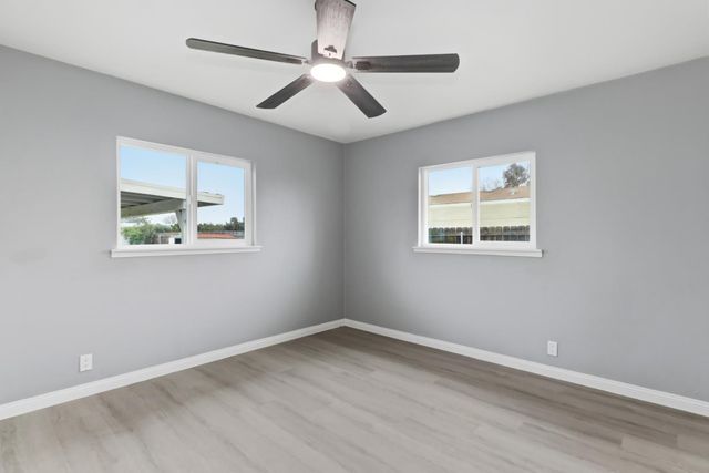 4705 Arboga Rd, Olivehurst, CA 95961