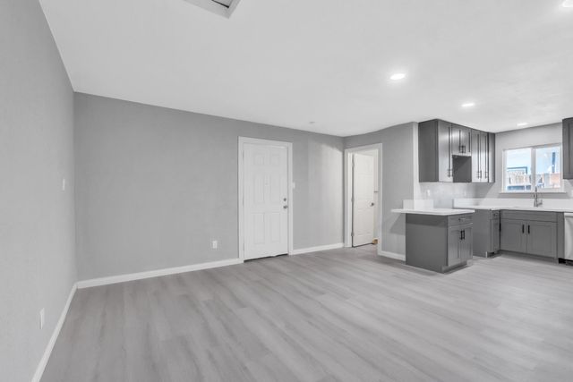 4705 Arboga Rd, Olivehurst, CA 95961