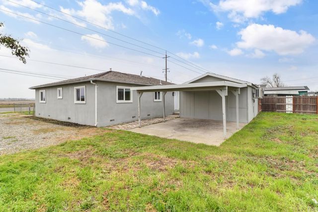 4705 Arboga Rd, Olivehurst, CA 95961